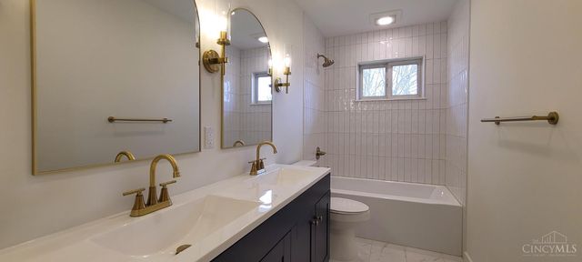 969 Robin Hill Drive, New Richmond, OH 45157