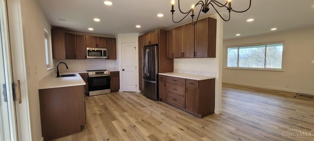 969 Robin Hill Drive, New Richmond, OH 45157