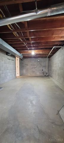 969 Robin Hill Drive, New Richmond, OH 45157