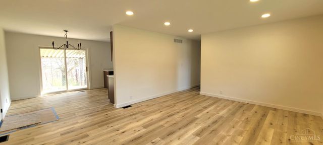 969 Robin Hill Drive, New Richmond, OH 45157