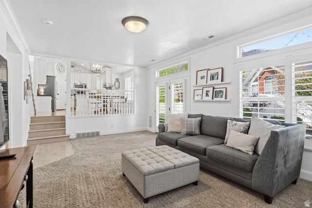 1215 S CAVE HOLLOW LN, Farmington, UT 84025