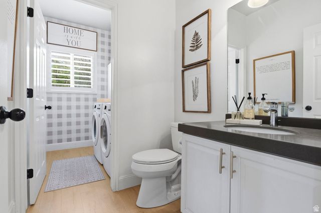 1215 S CAVE HOLLOW LN, Farmington, UT 84025