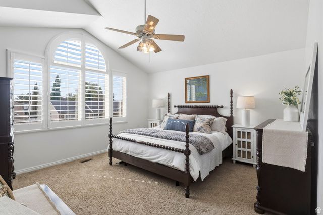 1215 S CAVE HOLLOW LN, Farmington, UT 84025