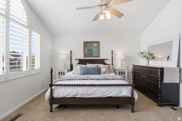 1215 S CAVE HOLLOW LN, Farmington, UT 84025