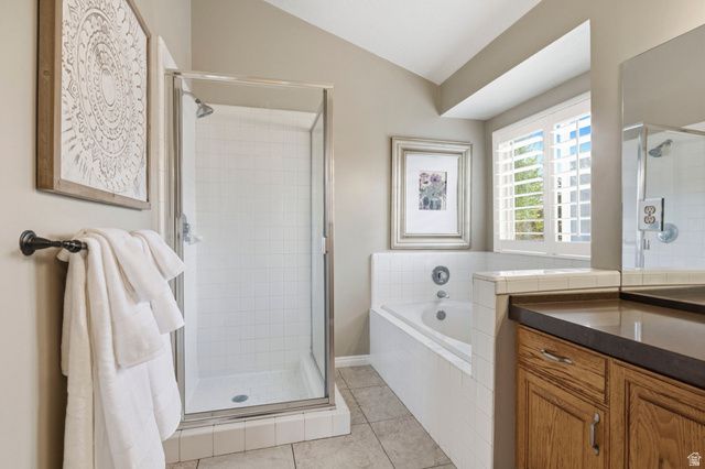 1215 S CAVE HOLLOW LN, Farmington, UT 84025