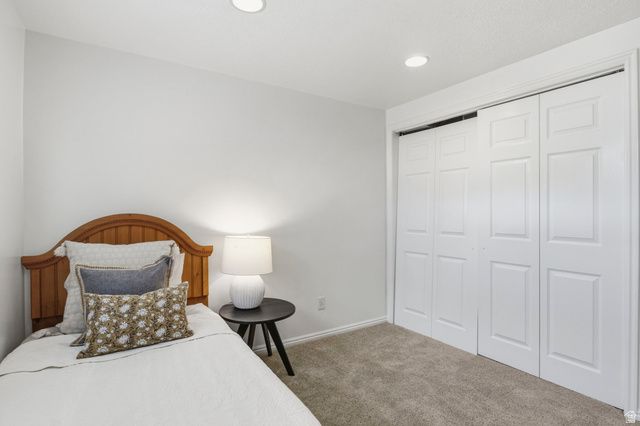 1215 S CAVE HOLLOW LN, Farmington, UT 84025