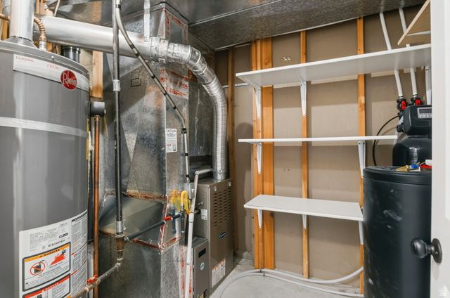 1215 S CAVE HOLLOW LN, Farmington, UT 84025