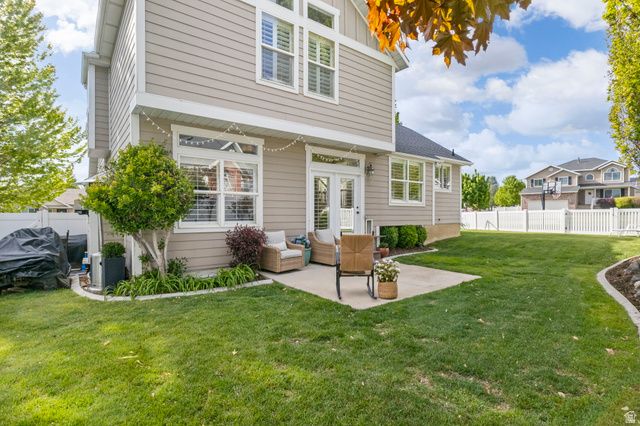 1215 S CAVE HOLLOW LN, Farmington, UT 84025