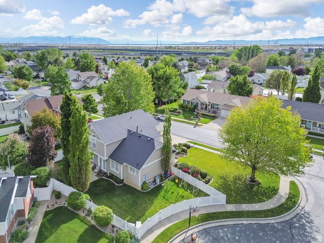 1215 S CAVE HOLLOW LN, Farmington, UT 84025