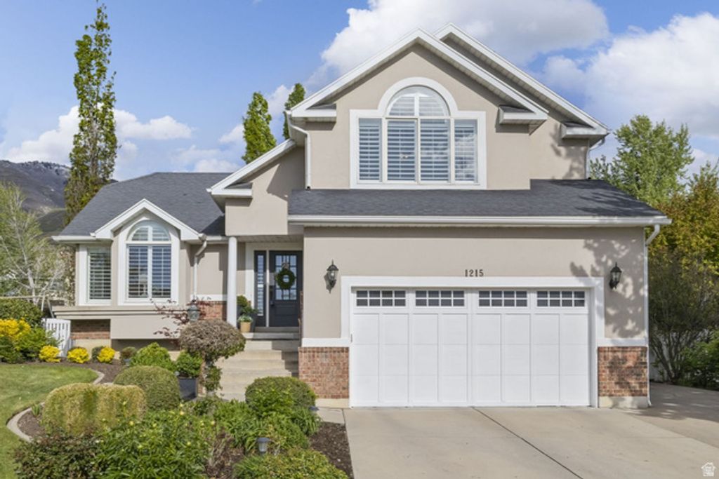 1215 S CAVE HOLLOW LN, Farmington, UT 84025