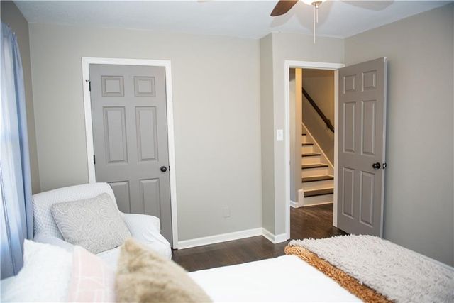 13501 Applewood Drive, Grandview, MO 64030