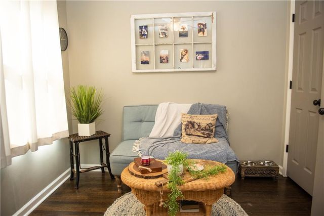 13501 Applewood Drive, Grandview, MO 64030