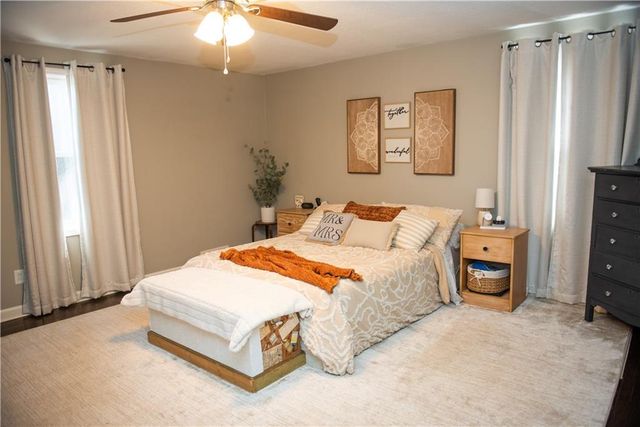 13501 Applewood Drive, Grandview, MO 64030