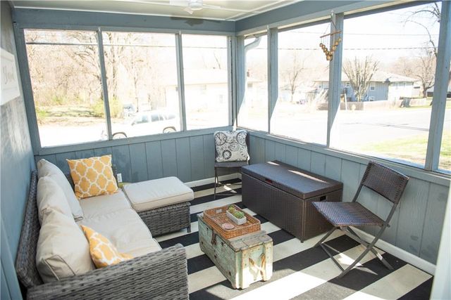 13501 Applewood Drive, Grandview, MO 64030