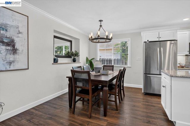 118 Diamond Dr, Livermore, CA 94550