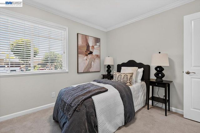 118 Diamond Dr, Livermore, CA 94550