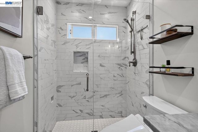 118 Diamond Dr, Livermore, CA 94550