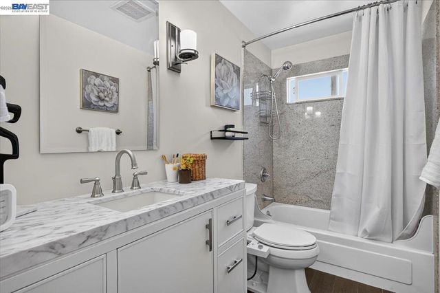118 Diamond Dr, Livermore, CA 94550