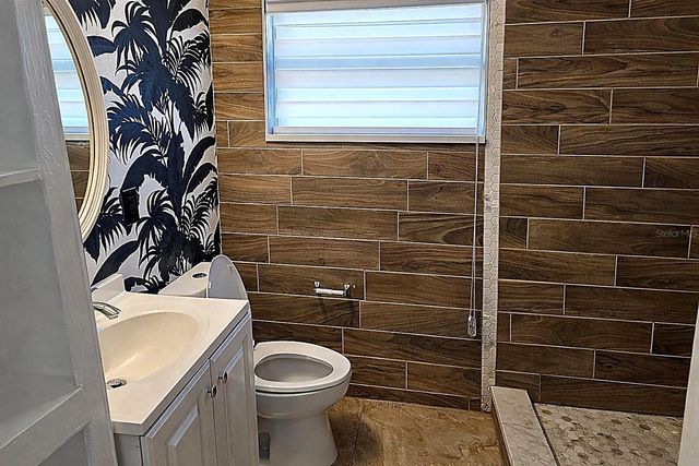 821 S SOLANDRA DRIVE, Orlando, FL 32807