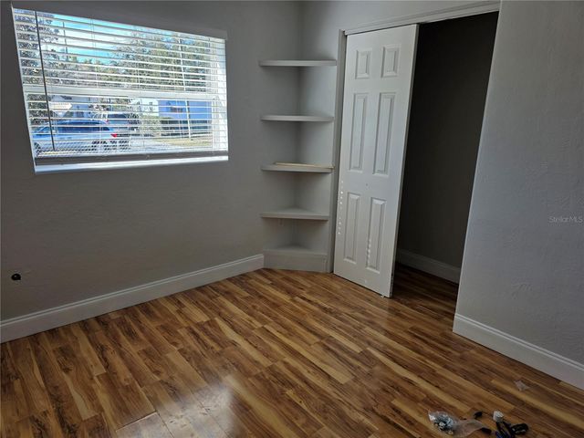 821 S SOLANDRA DRIVE, Orlando, FL 32807