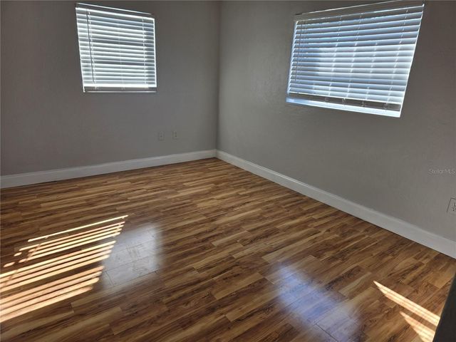 821 S SOLANDRA DRIVE, Orlando, FL 32807