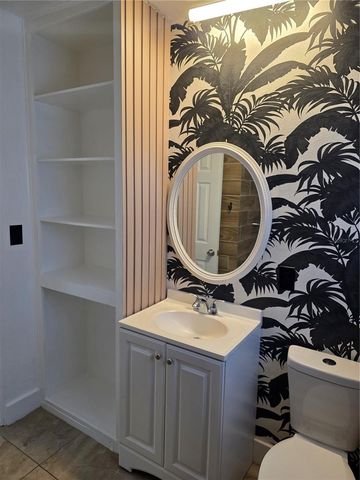 821 S SOLANDRA DRIVE, Orlando, FL 32807