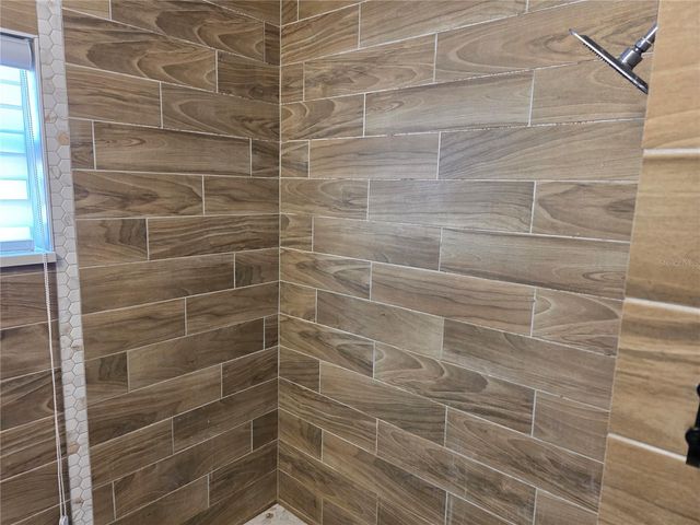 821 S SOLANDRA DRIVE, Orlando, FL 32807