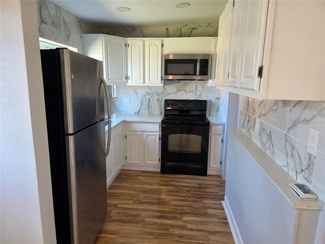 821 S SOLANDRA DRIVE, Orlando, FL 32807