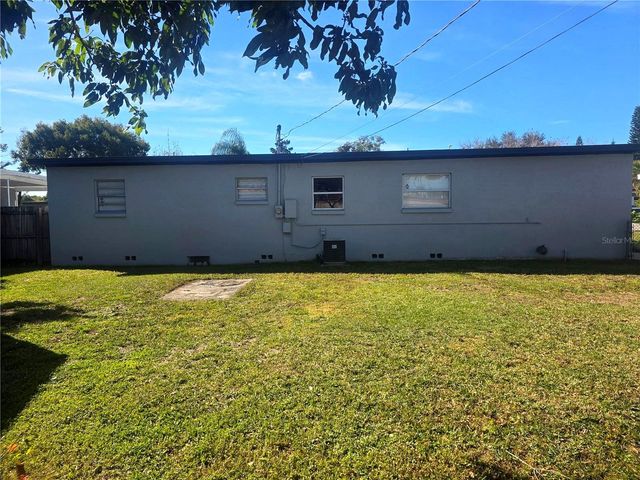 821 S SOLANDRA DRIVE, Orlando, FL 32807