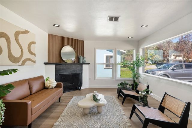 915 N Pasadena Avenue, Azusa, CA 91702