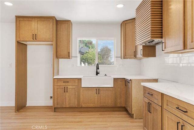 915 N Pasadena Avenue, Azusa, CA 91702