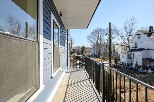 21 Tanglewood Road 4, Boston, MA 02124