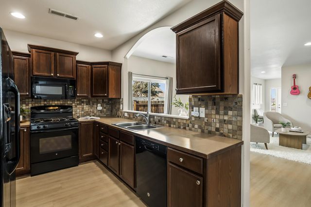 2745 NE Aldrich Avenue, Bend, OR 97701