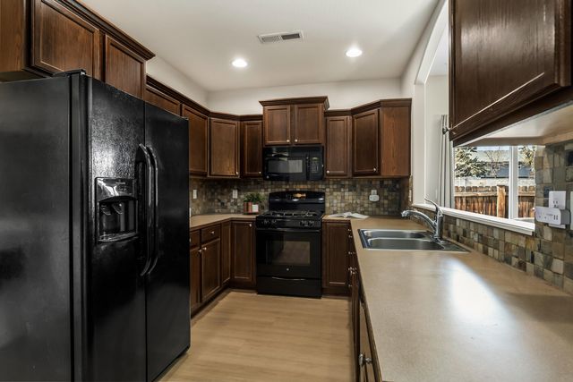 2745 NE Aldrich Avenue, Bend, OR 97701