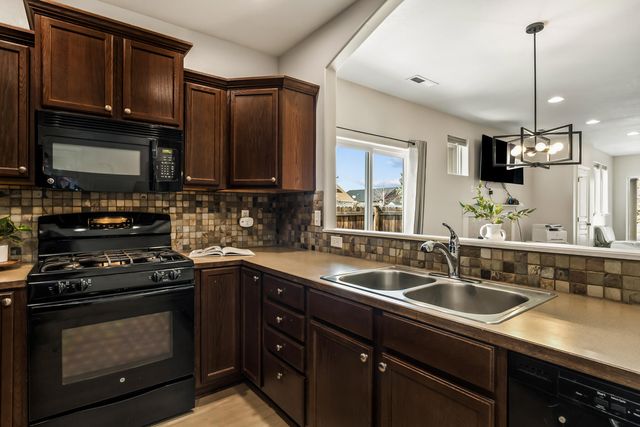 2745 NE Aldrich Avenue, Bend, OR 97701