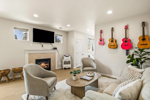 2745 NE Aldrich Avenue, Bend, OR 97701