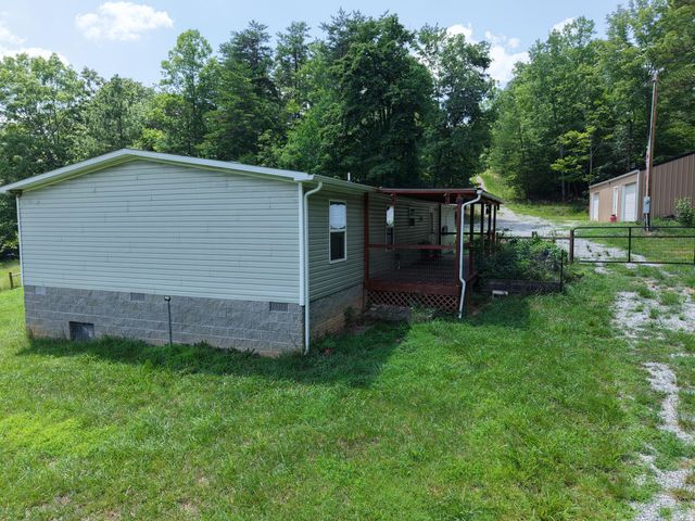 1036 Jesse Sears Road, Somerset, KY 42501