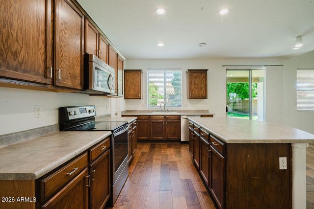 9034 W Irma Lane, Peoria, AZ 85382