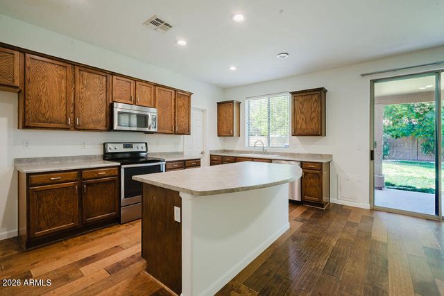 9034 W Irma Lane, Peoria, AZ 85382