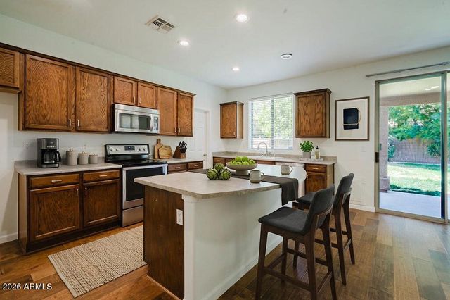 9034 W Irma Lane, Peoria, AZ 85382