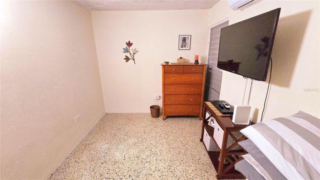 CALLE RENO URB. VISTA BELLA H28, Bayamon, PR 00956