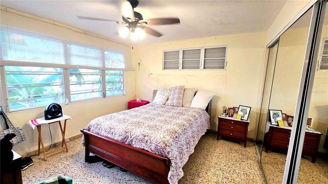 CALLE RENO URB. VISTA BELLA H28, Bayamon, PR 00956