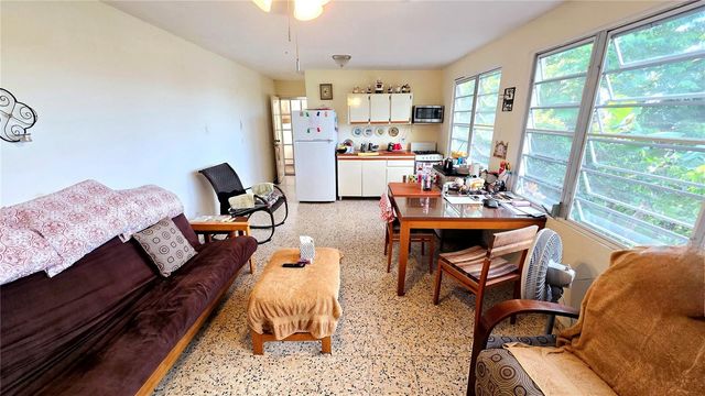 CALLE RENO URB. VISTA BELLA H28, Bayamon, PR 00956