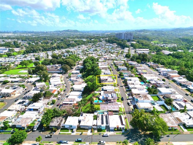 CALLE RENO URB. VISTA BELLA H28, Bayamon, PR 00956