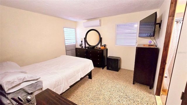 CALLE RENO URB. VISTA BELLA H28, Bayamon, PR 00956