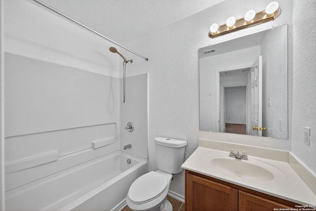 6819 Dulce Meadow, San Antonio, TX 78252