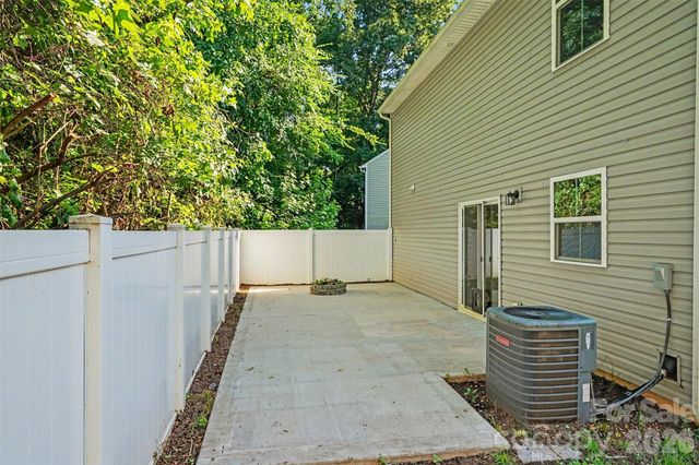 1602 Joseph Hewes Court, Charlotte, NC 28212