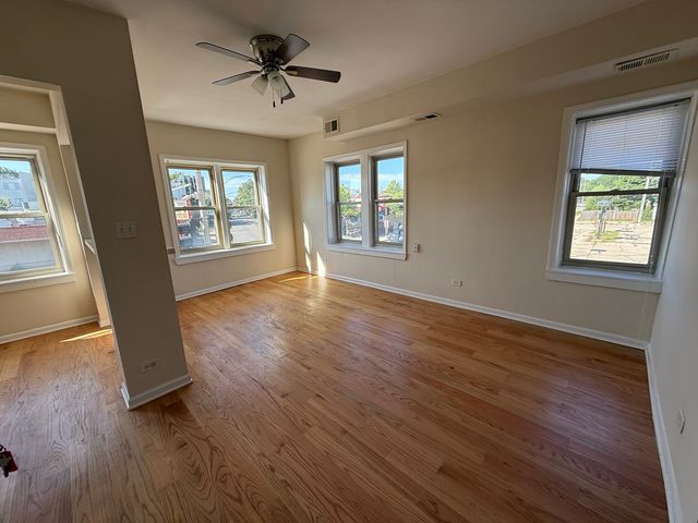 156 Des Plaines Avenue I, Forest Park, IL 60130