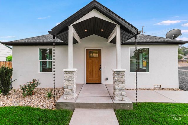 304 Van Buren, Twin Falls, ID 83301