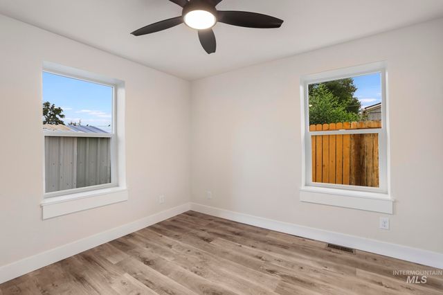 304 Van Buren, Twin Falls, ID 83301